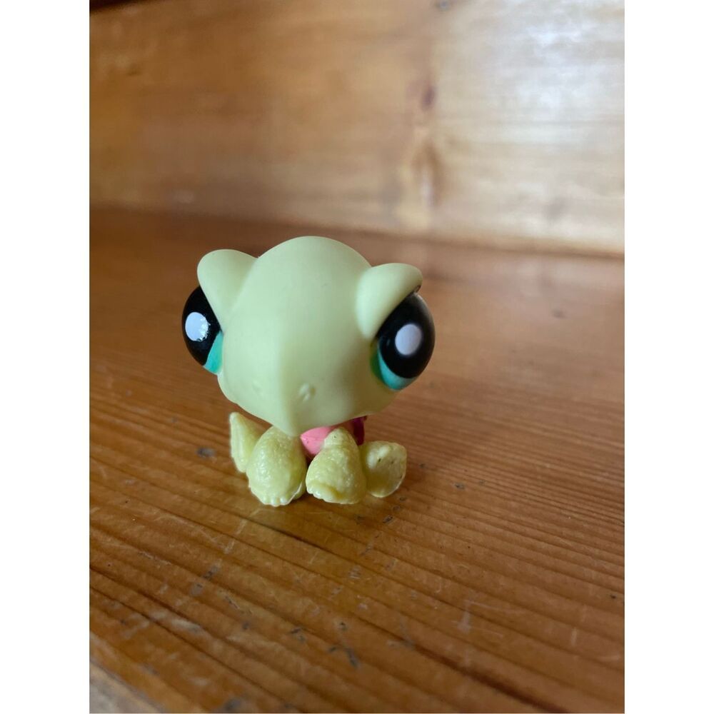 Hasbro Littlest Pet Shop Turtle #1597